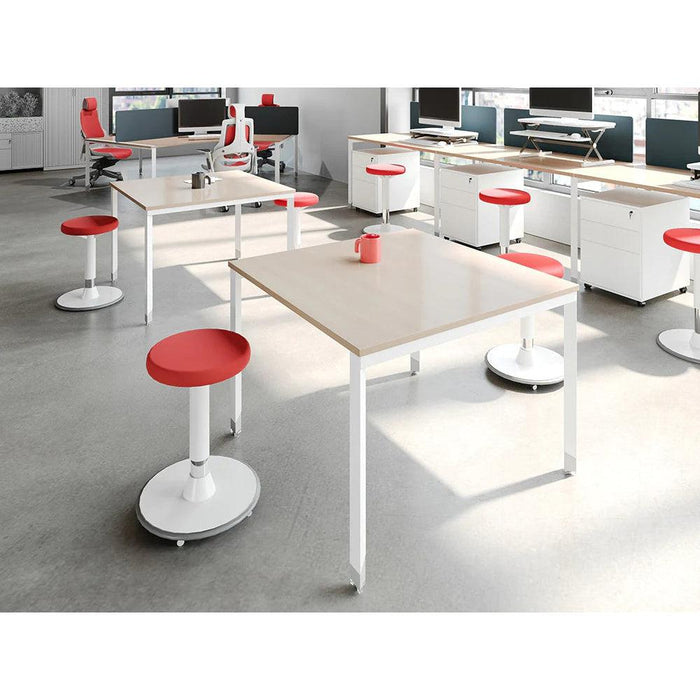 Fangle Stool on Castors